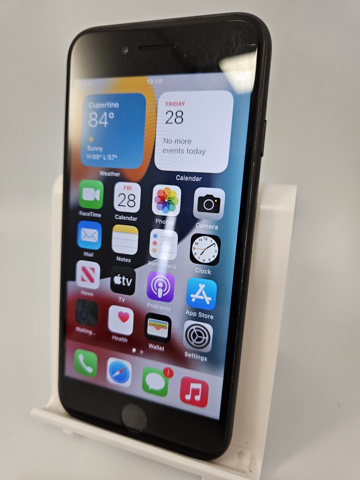 Apple iPhone 7 Black Unlocked 32GB 2GB RAM 4.7" IOS Touchscreen Smartphone